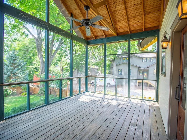 1021 Paris Ave — Photo 14