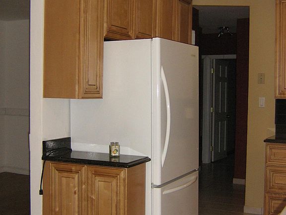 3rd image of 2431 Mill Ave #1