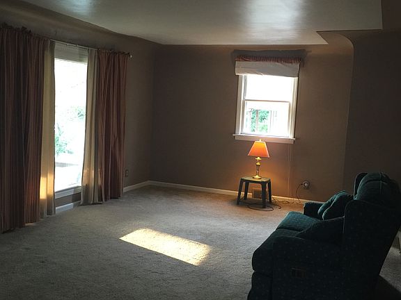 2nd image of 155 Carnegie Ave