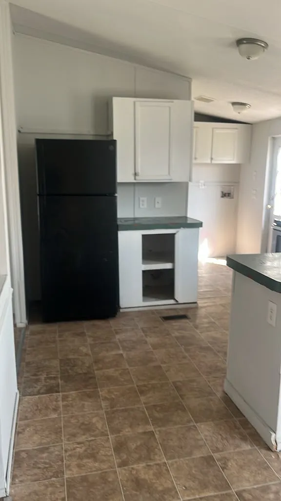 3 bed, 1200 sqft, $1,350 — Photo 3