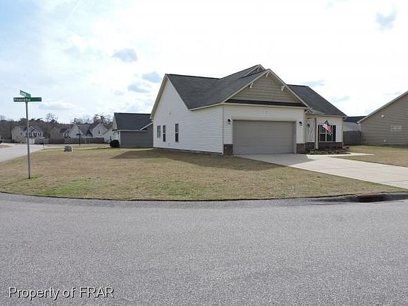 3rd image of 384 Roaknoke Dr