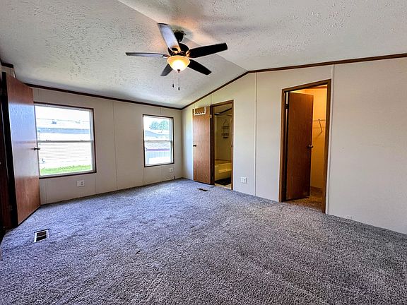 4th image of 1136 Bedford Pl #180