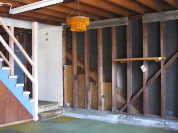 5th image of 48 Alpine Ave