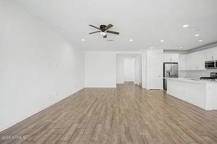 4 bed, 3.0 bath, 2602 sqft, $3,000 — Photo 4