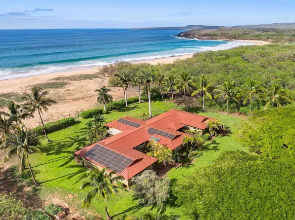 2944 Kalua Koi Rd, Maunaloa, HI 96770