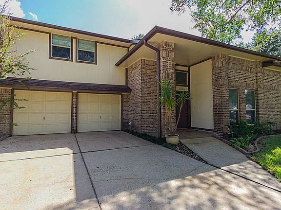 3rd image of 1223 Park Ln