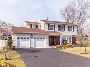 12 Congress Ct, Freehold, NJ 07728