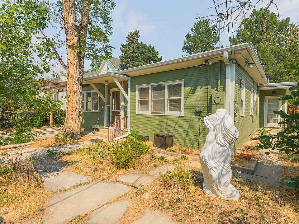 2212 Pine St Front House Exterior