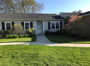 56 Harbor N, Amityville, NY 11701