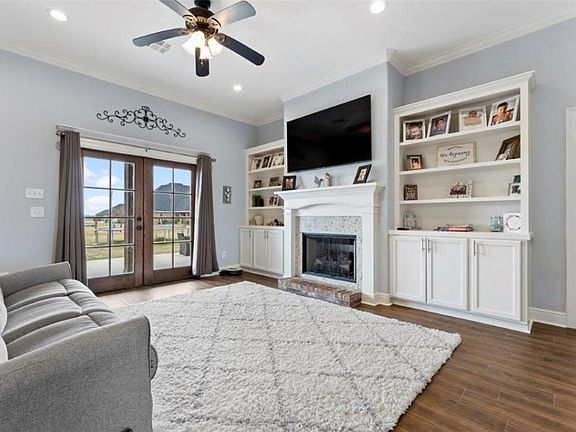 3rd image of 7421 Buckskin Dr #D