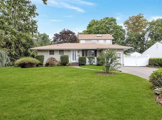 116 Sherry St, East Islip, NY 11730