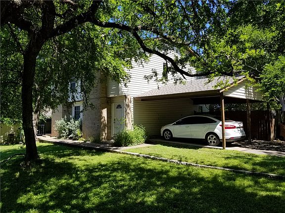 2nd image of 2328 Montclaire St #B