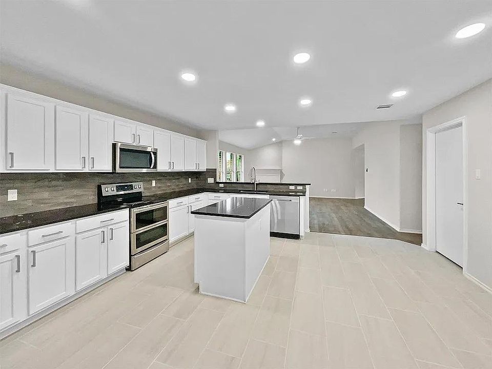 1st image of 9448 Pastime Ct