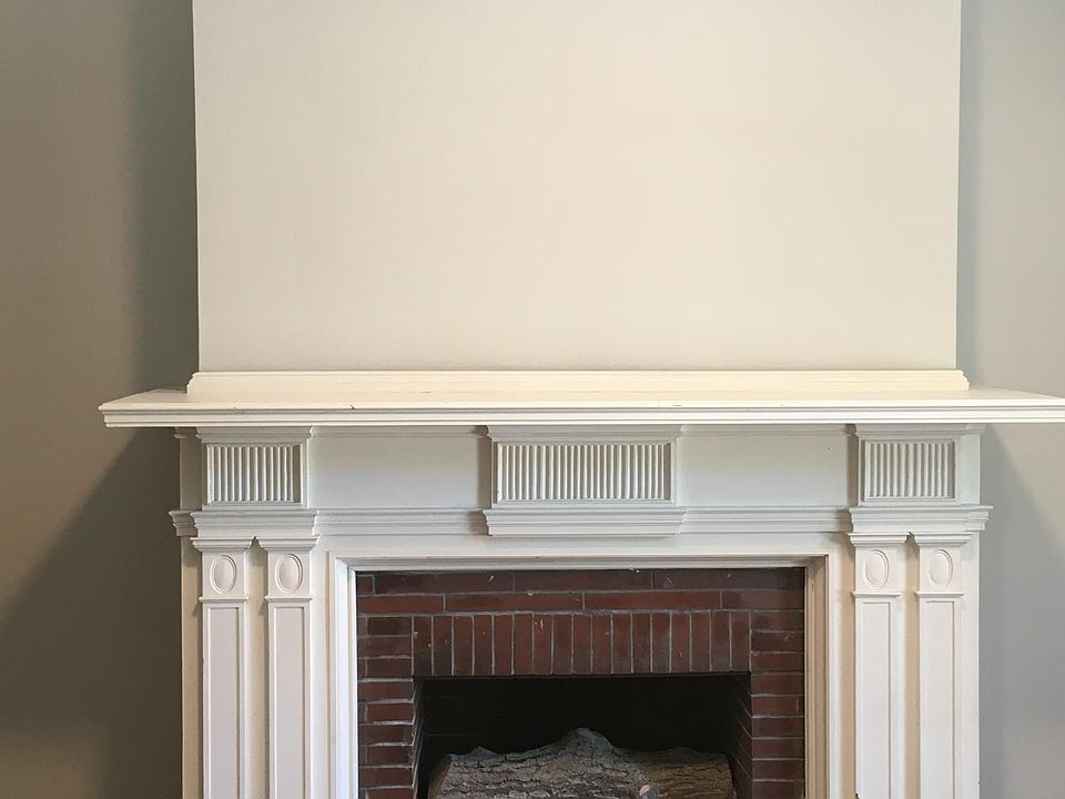 Fireplace in bedroom 1