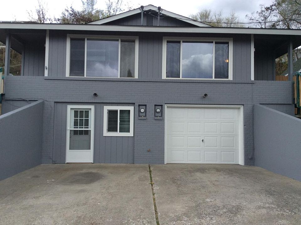 1st image of 102 W Cora Ave