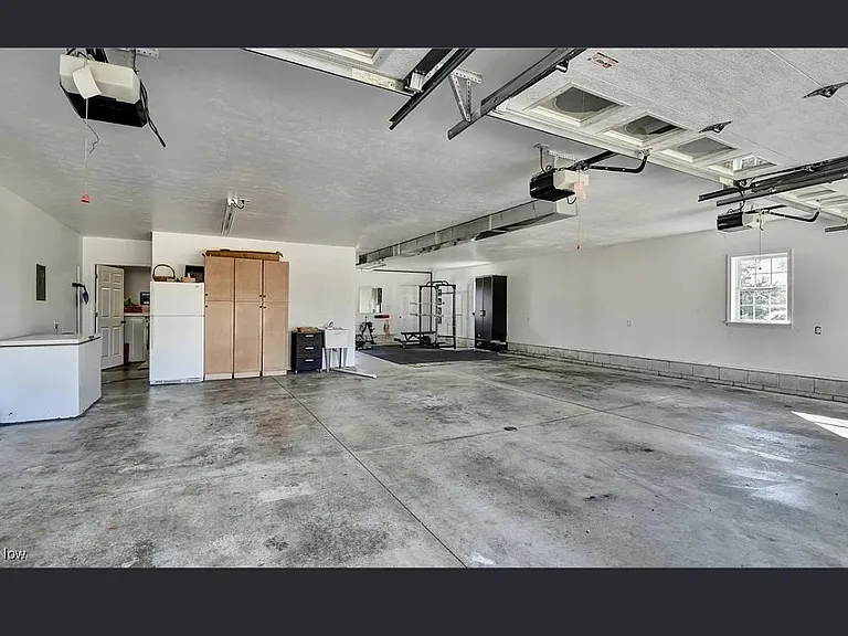 3433 Fredericksburg Rd — Photo 9