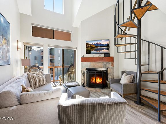 4th image of 1530 Empire Ave #302