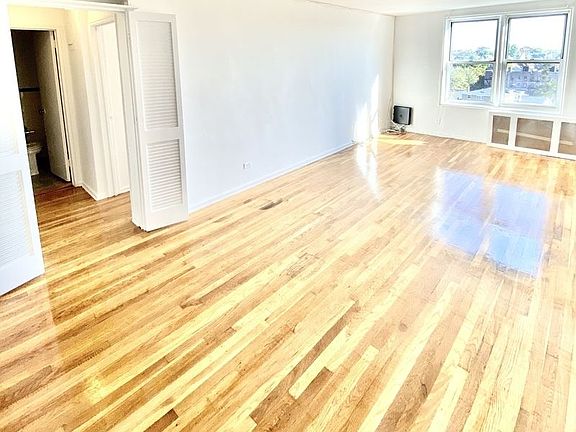 2nd image of 3425 150th Pl APT 6K