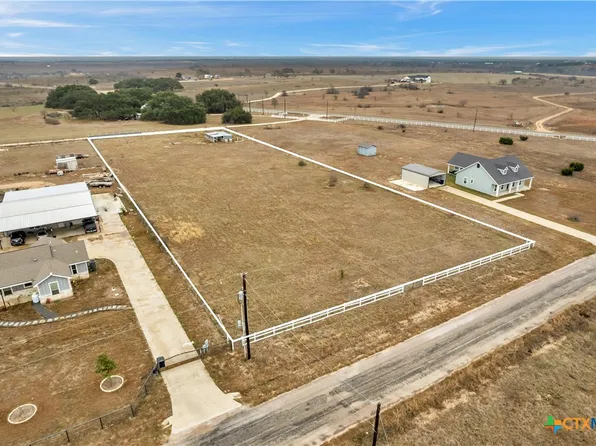 123 Lila Ln, Bertram, TX 78605