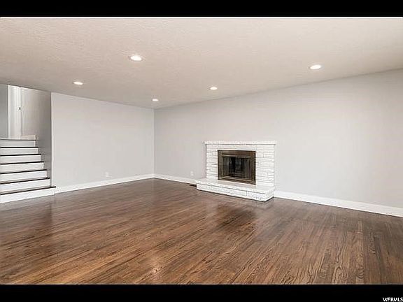 2nd image of 1440 E Dawn Dr