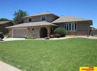 2242 Gaeth Ave, Fremont, NE 68025