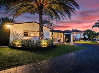 913 S Lakeside Pl, Lantana, FL 33462