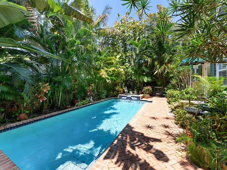 24 Marine Way — Photo 13