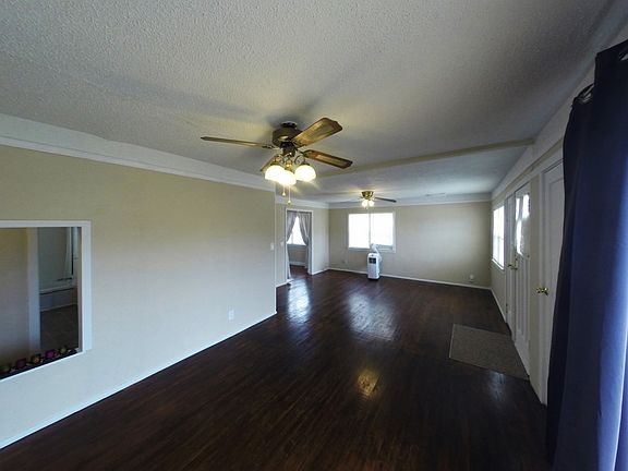 3rd image of 704 W 15th St