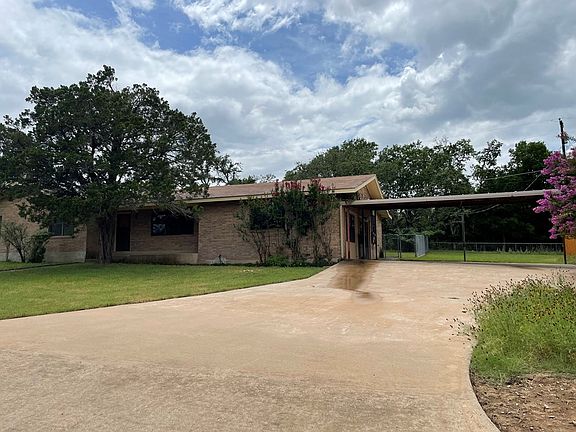 3rd image of 271 Linda Dr