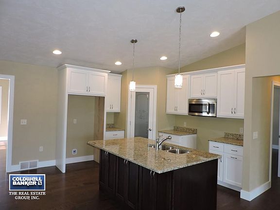 Granite counter tops/island!