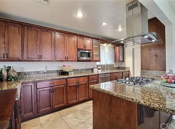 4th image of 555 S La Serena Dr