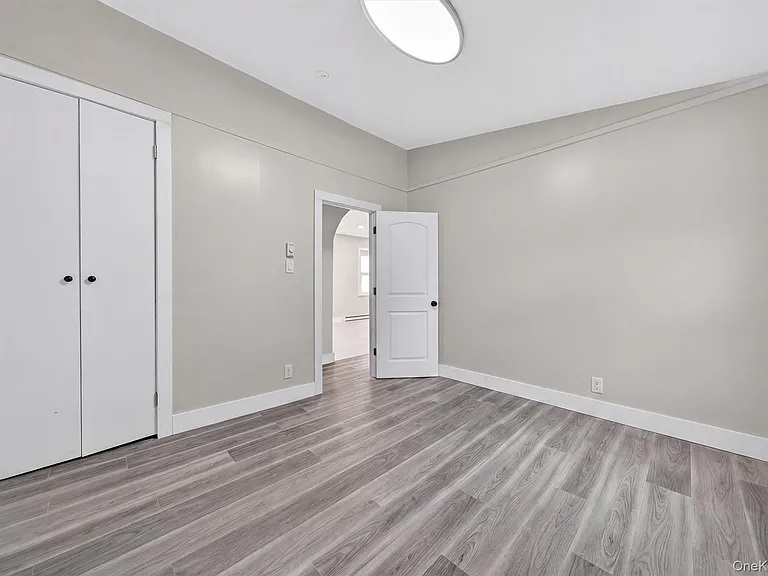 11 Edward Ave — Photo 8