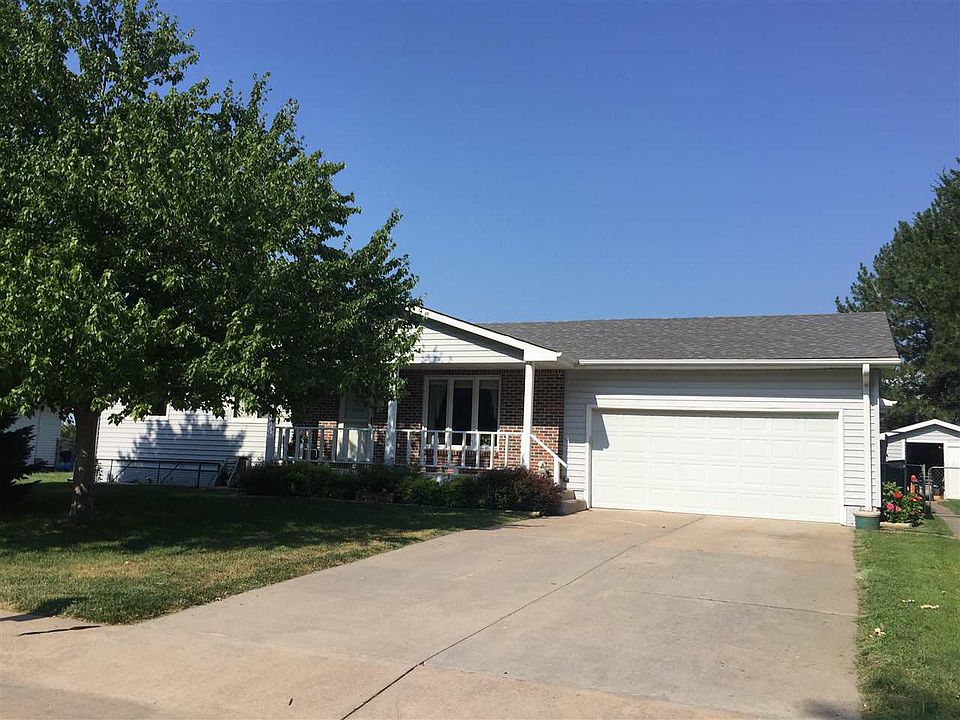 1st image of 4429 Parkwood Ln