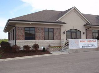 16001 Executive Dr, Crest Hill, IL 60403
