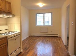 5211 Van Loon St APT 4, Elmhurst, NY 11373