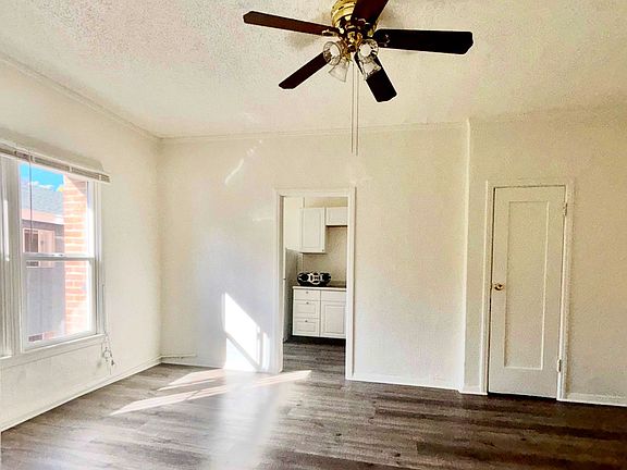 4th image of 138 S Westmoreland Ave APT 209