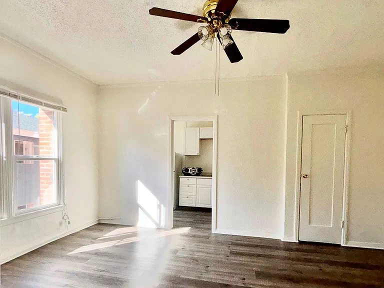 New Remodeled Studios — Photo 4