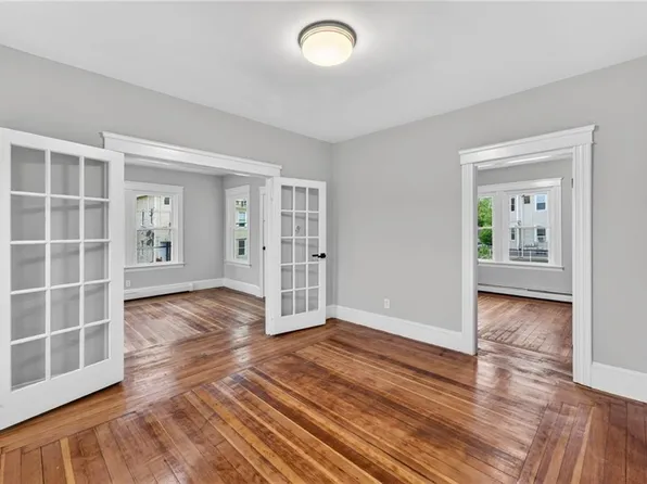31 Bowdoin St, Providence, RI 02909