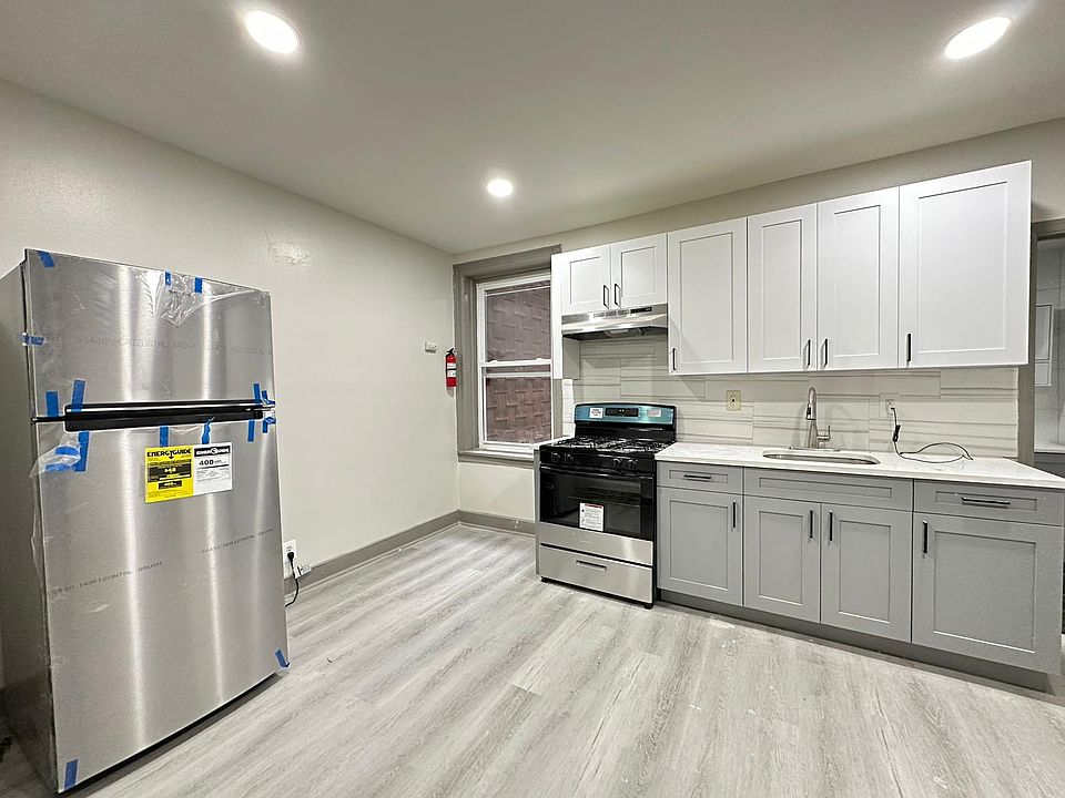 1st image of 831 Communipaw Ave #1R