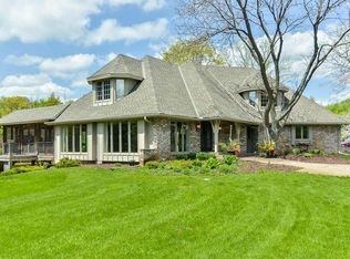 17 Evergreen Ln, North Oaks, MN 55127