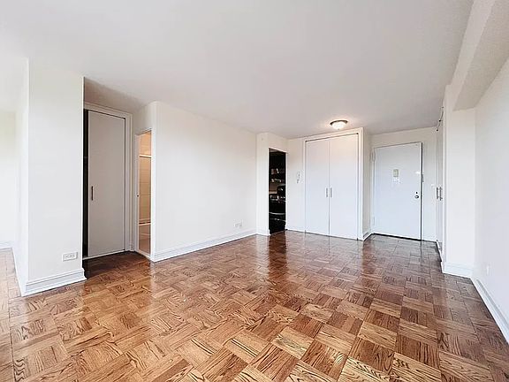 4th image of 888 8th Ave APT 20K
