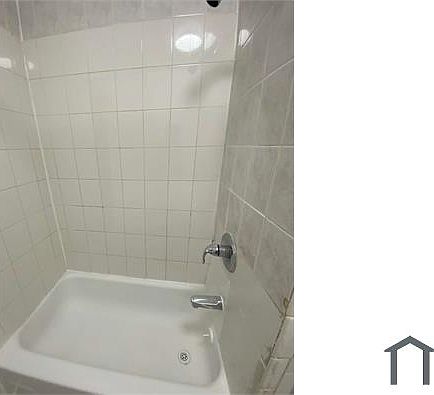 4th image of 12 Orchard Pl #1W