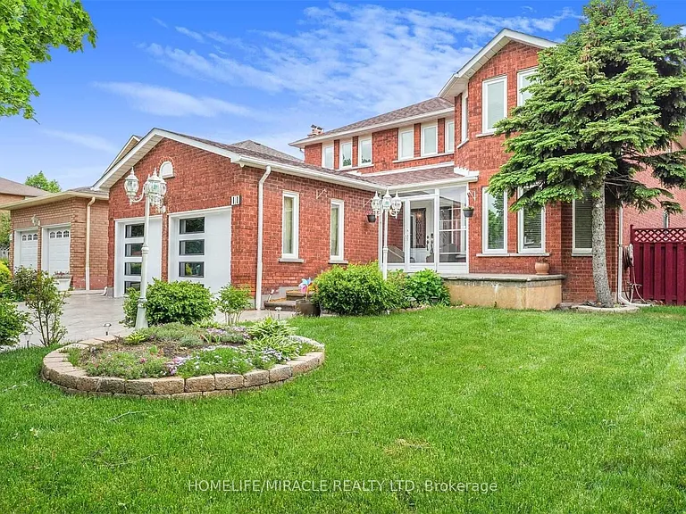 11 Phelps Dr — Photo 2