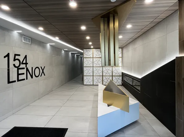 154 Lenox Road image 10 of 10