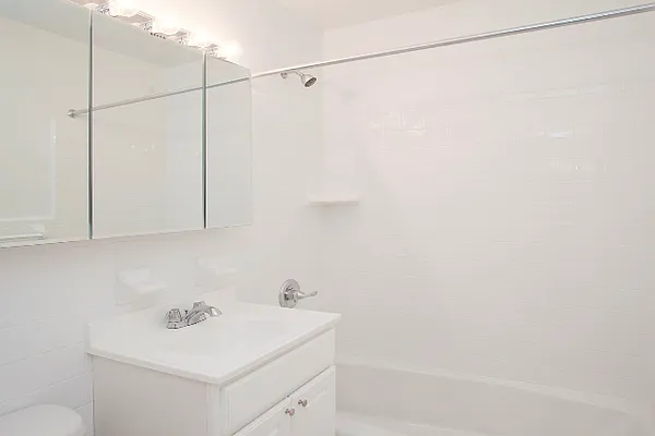 Rented by Miron Properties | media 17