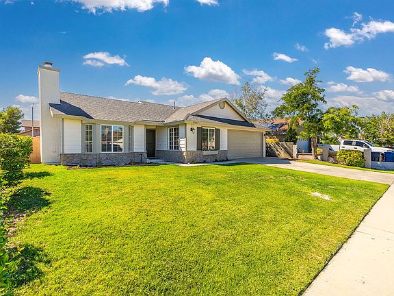 2nd image of 37663 Lilacview Ave