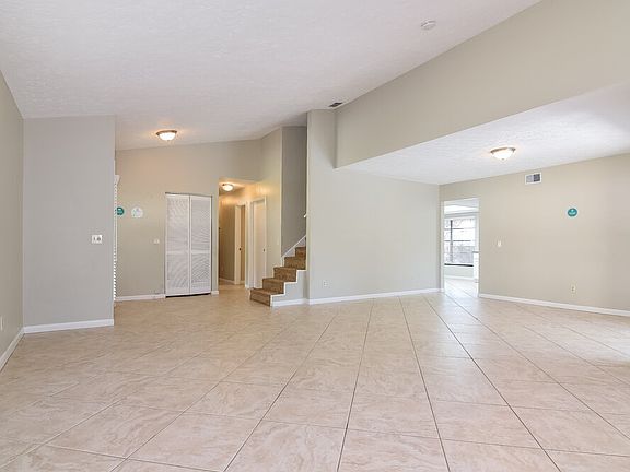 4th image of 1902 Lake Platt Ln