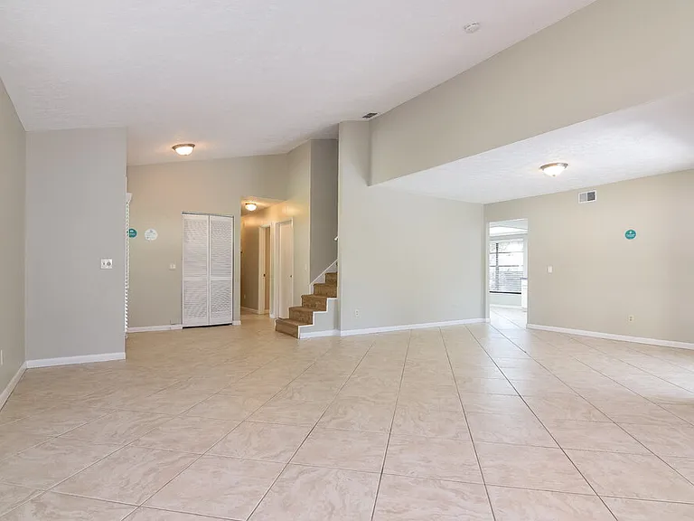 1902 Lake Platt Ln — Photo 4