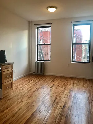 Rented by CNC-Assets | media 23