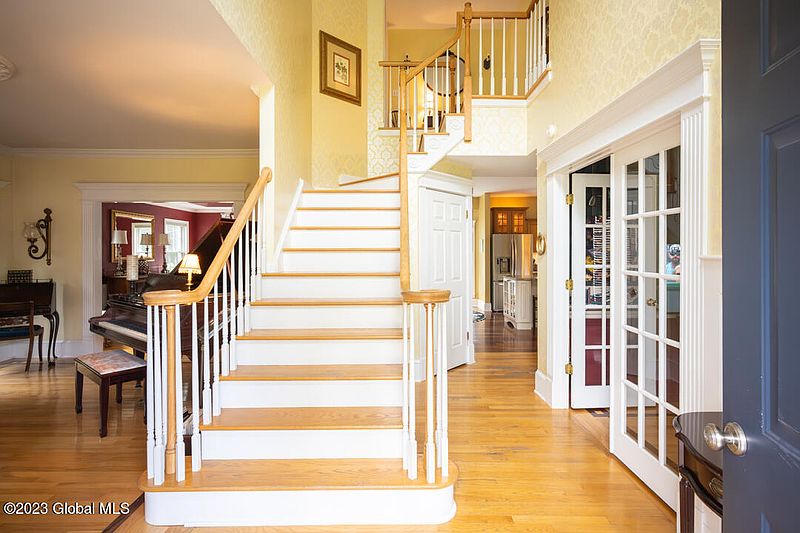 4th image of 9 Prestwick Drive